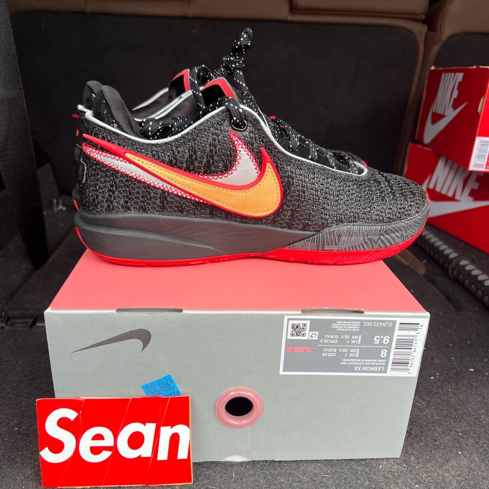 Nike Lebron 20 (XX) “Trinity” Mens Size 8 Brand New with box lid is missing